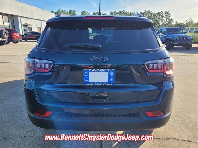 2024 Jeep Compass COMPASS LATITUDE 4X4