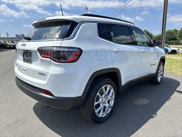 2024 Jeep Compass COMPASS LATITUDE LUX 4X4