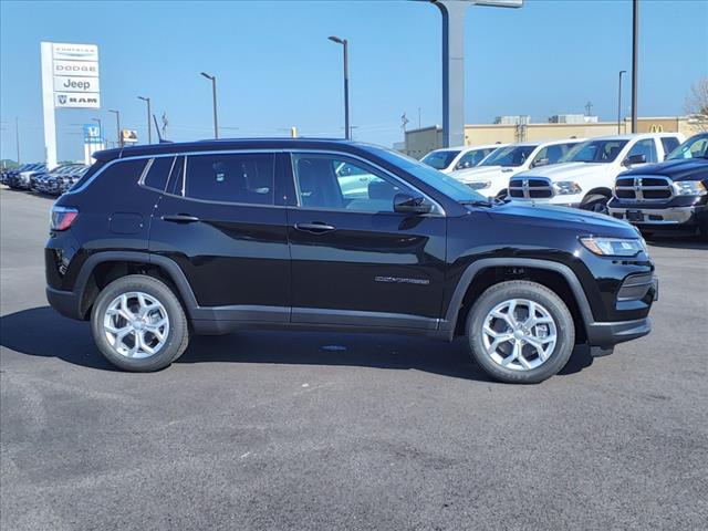 2024 Jeep Compass COMPASS SPORT 4X4