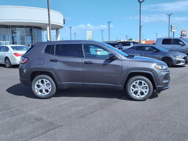 2024 Jeep Compass COMPASS SPORT 4X4