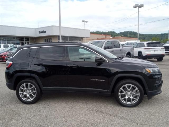 2024 Jeep Compass COMPASS LATITUDE LUX 4X4