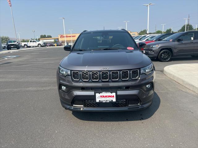 2024 Jeep Compass COMPASS LATITUDE 4X4