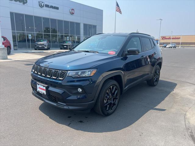 2024 Jeep Compass COMPASS LATITUDE 4X4