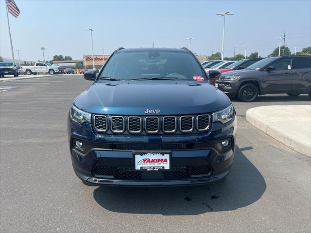 2024 Jeep Compass COMPASS LATITUDE 4X4