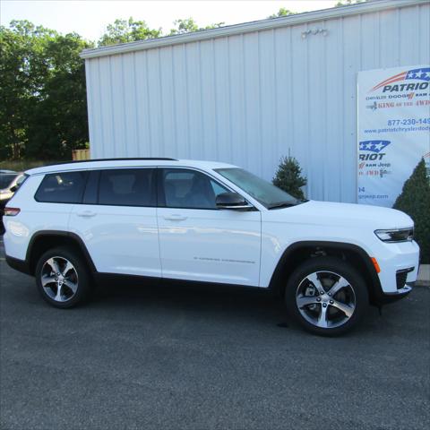 2024 Jeep Grand Cherokee GRAND CHEROKEE L LIMITED 4X4