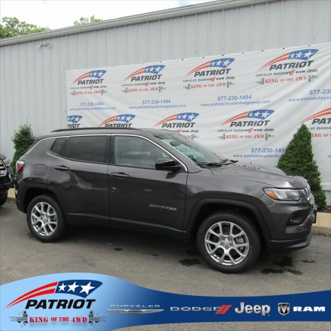 2024 Jeep Compass COMPASS LATITUDE LUX 4X4