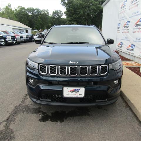 2024 Jeep Compass COMPASS LATITUDE LUX 4X4