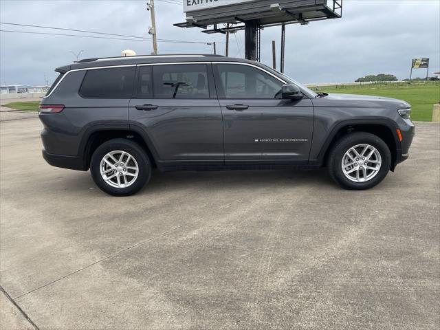 2023 Jeep Grand Cherokee L Laredo 4x2