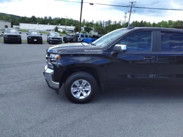 2022 Chevrolet Silverado 1500 LTD 4WD Crew Cab Short Bed LT