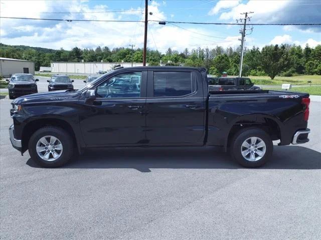 2022 Chevrolet Silverado 1500 LTD 4WD Crew Cab Short Bed LT