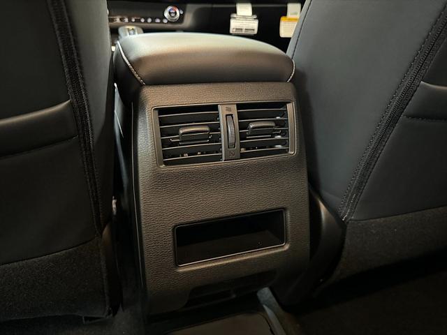 2024 Mitsubishi Outlander PHEV SE S-AWC