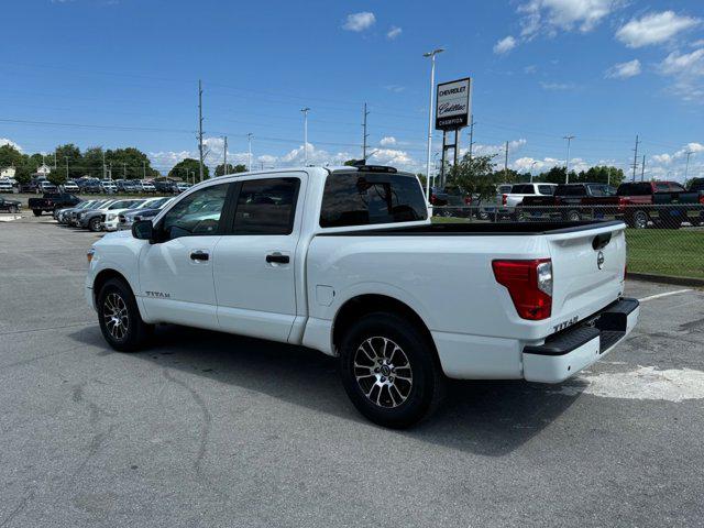 2023 Nissan Titan Crew Cab SV 4x2