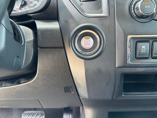 2023 Nissan Titan Crew Cab SV 4x2