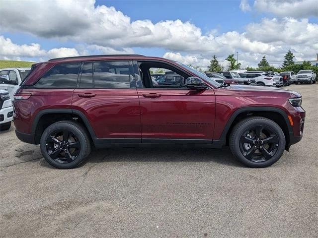 2024 Jeep Grand Cherokee GRAND CHEROKEE LIMITED 4X4