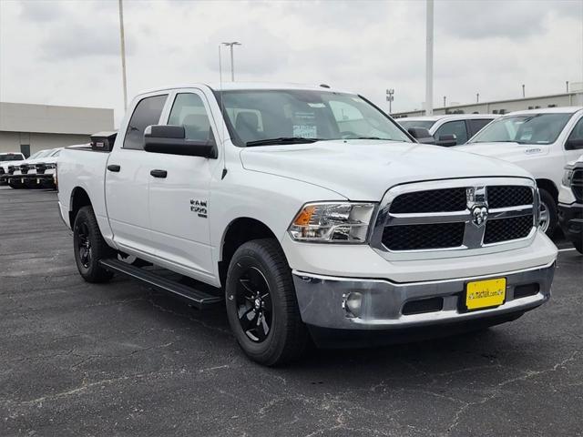 2023 RAM Ram 1500 Classic RAM 1500 CLASSIC TRADESMAN CREW CAB 4X4 57 BOX