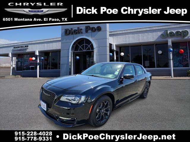 2022 Chrysler 300 Touring L AWD