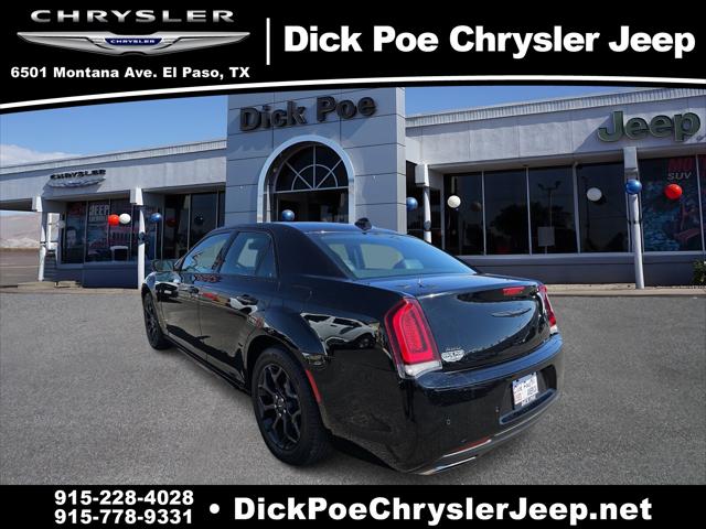 2022 Chrysler 300 Touring L AWD