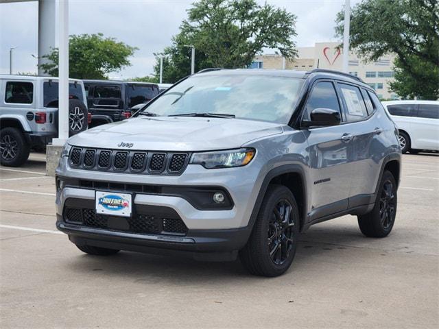 2024 Jeep Compass COMPASS LATITUDE 4X4