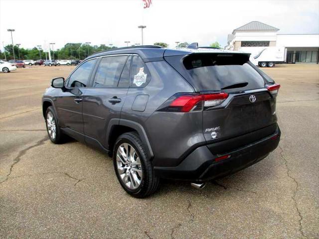 2020 Toyota RAV4 XLE Premium