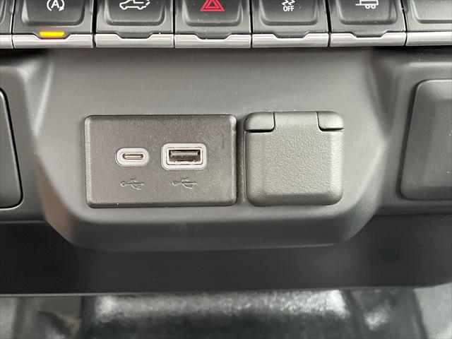 2022 Chevrolet Silverado 1500 2WD Regular Cab Long Bed WT
