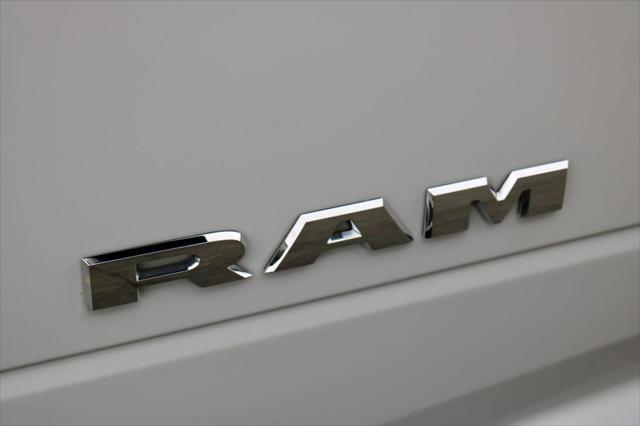 2020 Ram 3500 Tradesman Crew Cab 4x4 8' Box