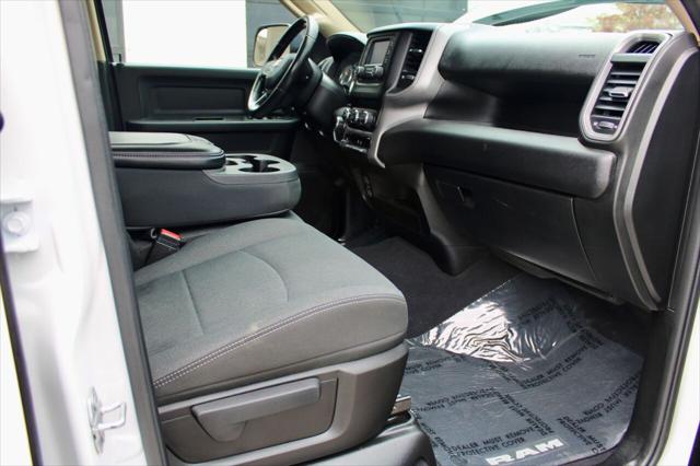 2020 Ram 3500 Tradesman Crew Cab 4x4 8' Box