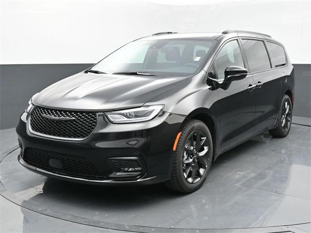 2024 Chrysler Pacifica PACIFICA TOURING L