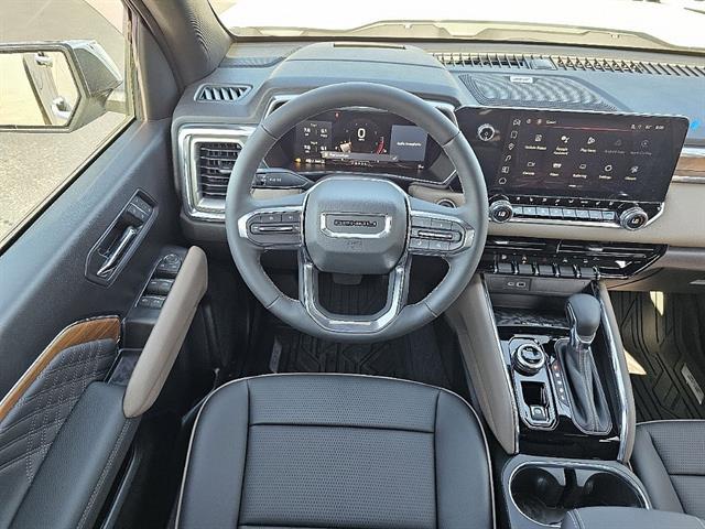 2024 GMC Canyon 4WD Denali 38