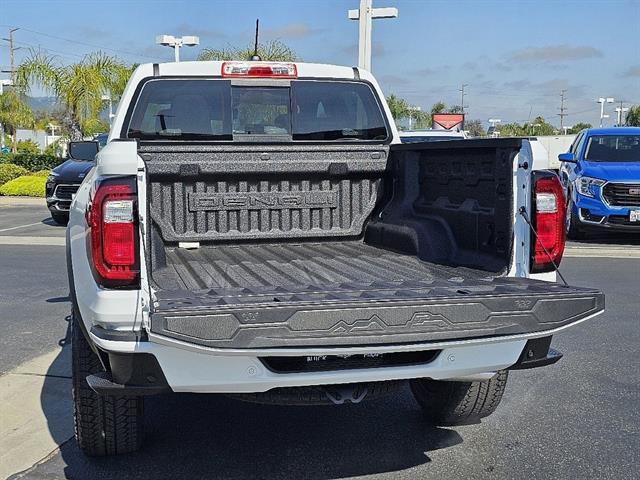 2024 GMC Canyon 4WD Denali 14