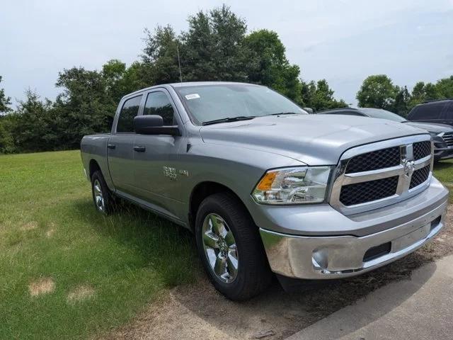 2024 RAM Ram 1500 Classic RAM 1500 CLASSIC TRADESMAN CREW CAB 4X4 57 BOX