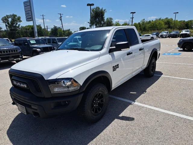 2024 RAM Ram 1500 Classic RAM 1500 CLASSIC WARLOCK QUAD CAB 4X4 64 BOX