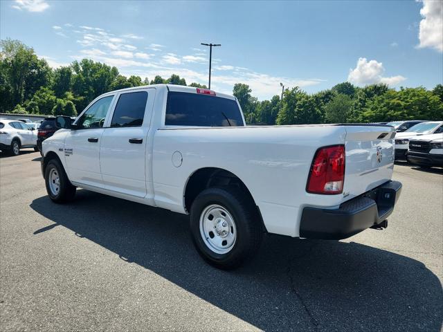 2024 RAM Ram 1500 Classic RAM 1500 CLASSIC TRADESMAN CREW CAB 4X4 64 BOX