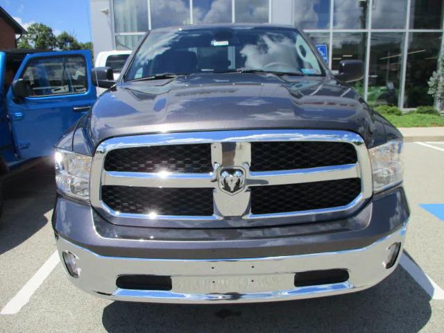 2024 RAM Ram 1500 Classic RAM 1500 CLASSIC TRADESMAN CREW CAB 4X4 57 BOX