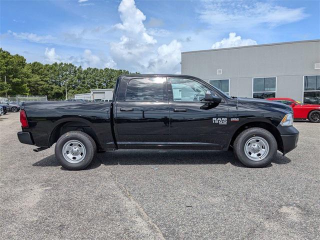 2024 RAM Ram 1500 Classic RAM 1500 CLASSIC TRADESMAN CREW CAB 4X4 57 BOX