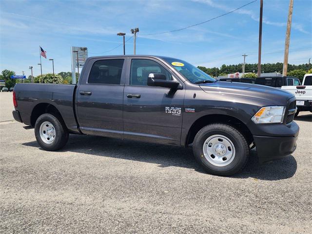 2024 RAM Ram 1500 Classic RAM 1500 CLASSIC TRADESMAN CREW CAB 4X4 57 BOX