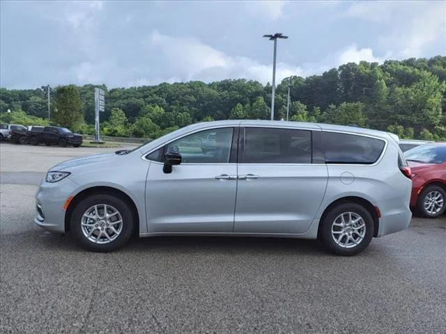 2024 Chrysler Pacifica PACIFICA TOURING L