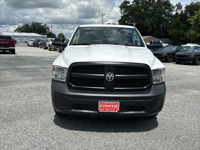 2024 RAM Ram 1500 Classic RAM 1500 CLASSIC TRADESMAN CREW CAB 4X4 57 BOX