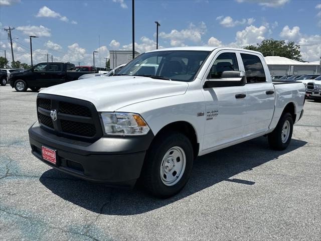 2024 RAM Ram 1500 Classic RAM 1500 CLASSIC TRADESMAN CREW CAB 4X4 57 BOX