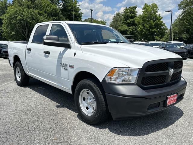 2024 RAM Ram 1500 Classic RAM 1500 CLASSIC TRADESMAN CREW CAB 4X4 57 BOX