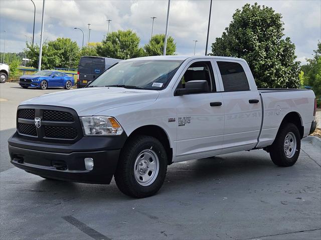 2024 RAM Ram 1500 Classic RAM 1500 CLASSIC TRADESMAN CREW CAB 4X4 64 BOX