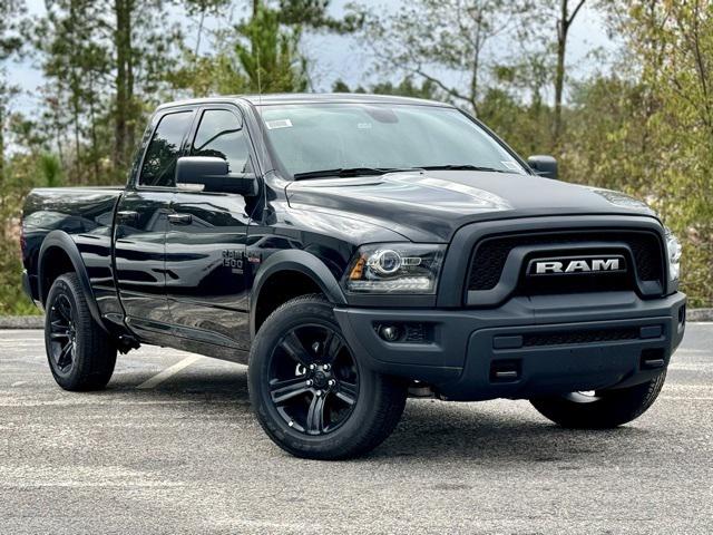 2024 RAM Ram 1500 Classic RAM 1500 CLASSIC WARLOCK QUAD CAB 4X4 64 BOX