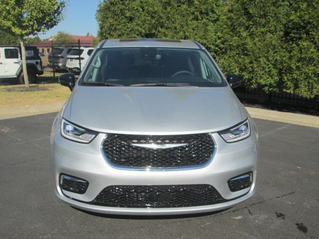 2024 Chrysler Pacifica PACIFICA LIMITED