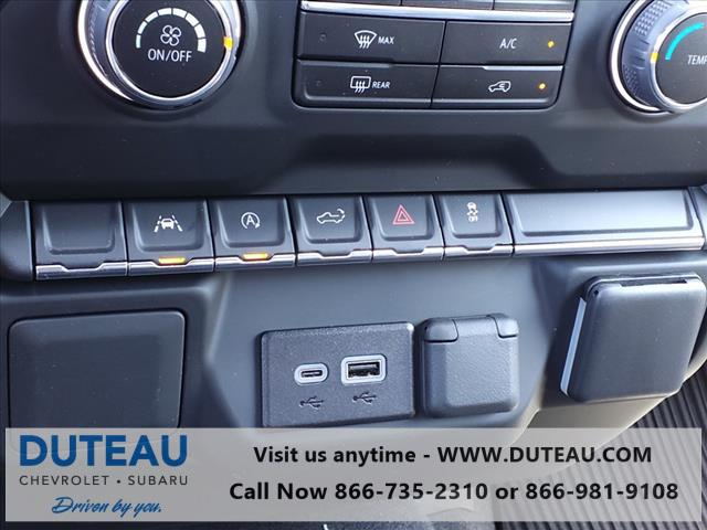 2024 Chevrolet Silverado 1500 4WD Crew Cab Short Bed Custom
