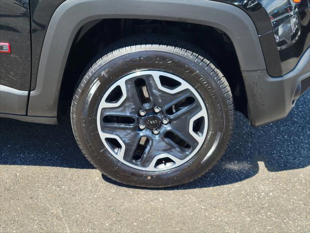 2016 Jeep Renegade Trailhawk