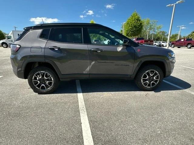 2024 Jeep Compass COMPASS TRAILHAWK 4X4