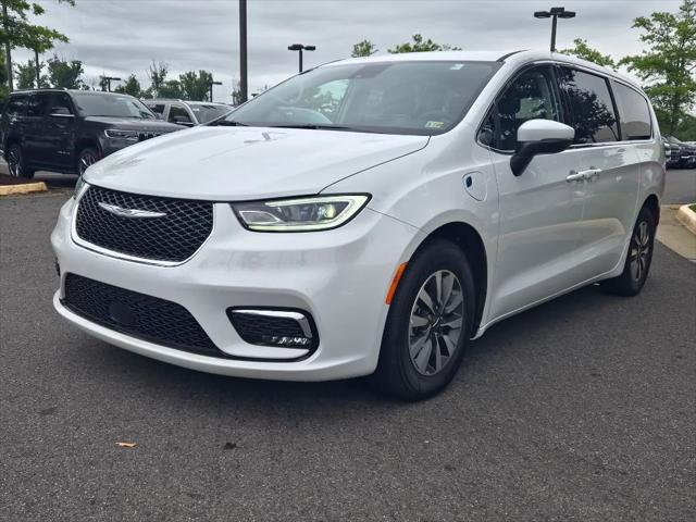 2023 Chrysler Pacifica Hybrid Touring L