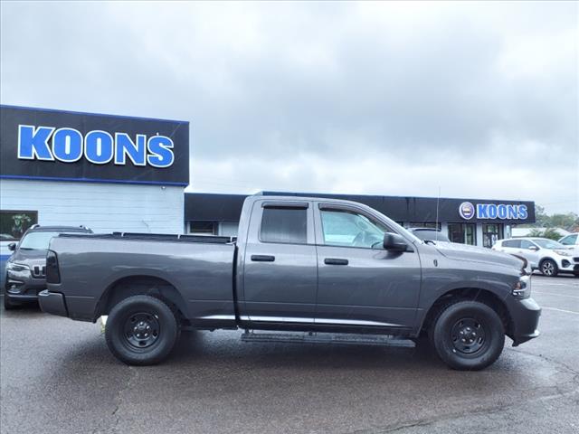 2017 Ram 1500 Express Quad Cab 4x4 6'4" Box