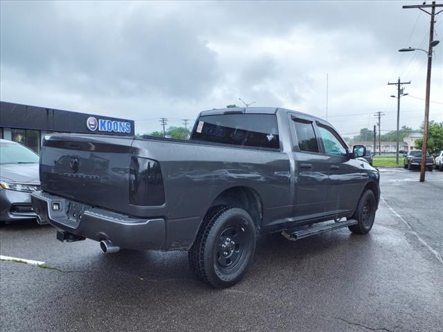 2017 Ram 1500 Express Quad Cab 4x4 6'4" Box