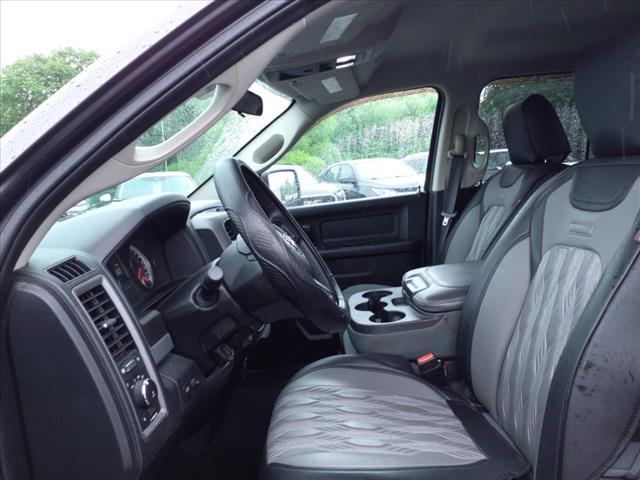 2017 Ram 1500 Express Quad Cab 4x4 6'4" Box
