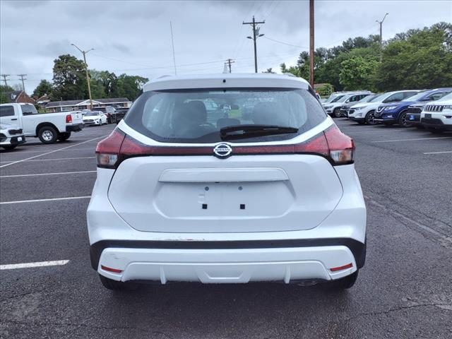 2021 Nissan Kicks SV Xtronic CVT